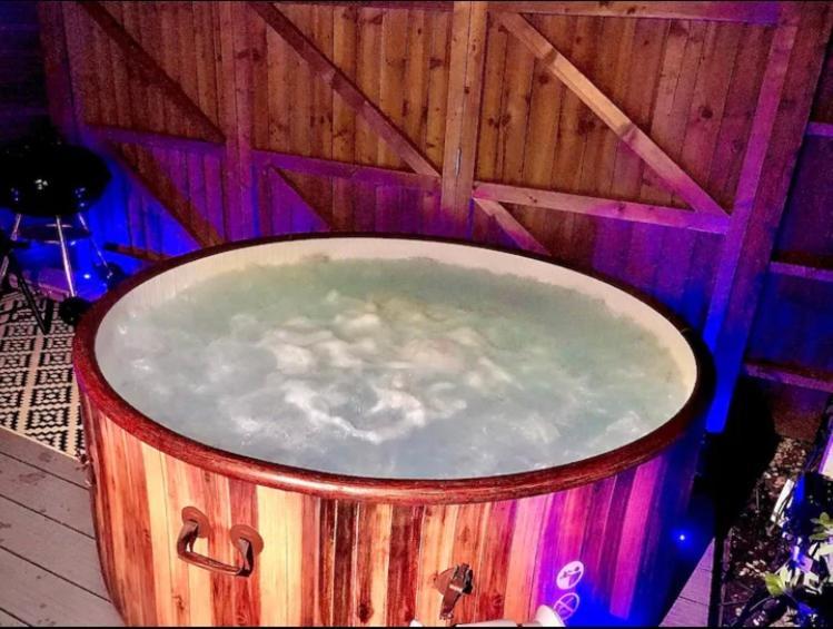 Elkstone Studio Private Hottub Pet Friendly Malvern Esterno foto