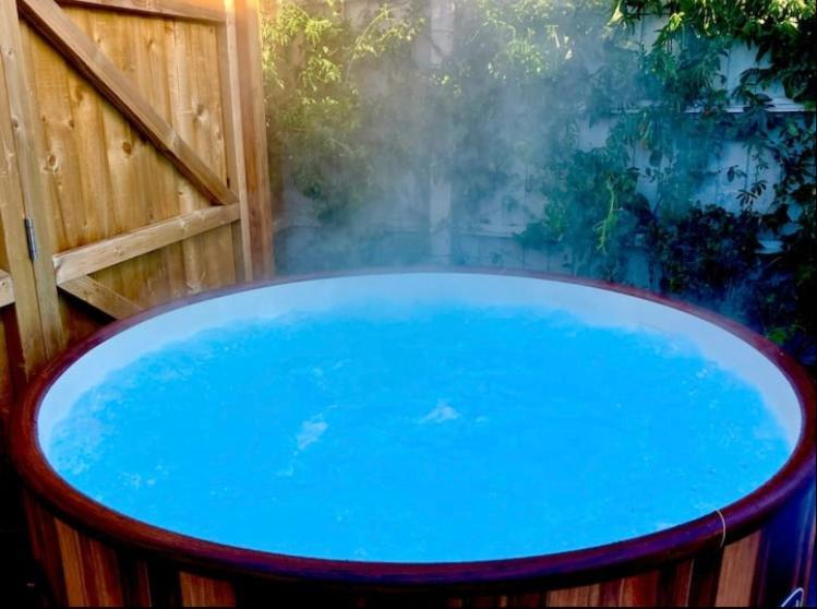 Elkstone Studio Private Hottub Pet Friendly Malvern Esterno foto